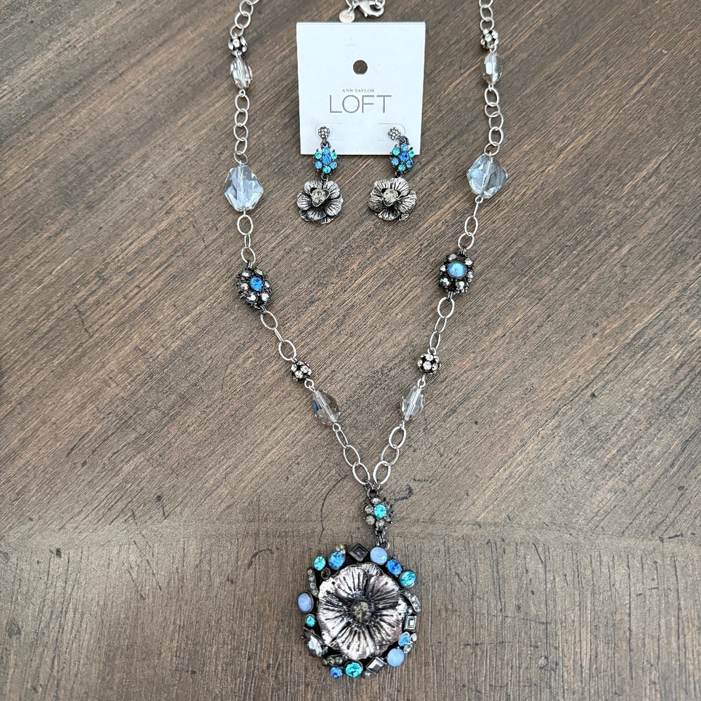 Jewelry Set Necklace and Earrings